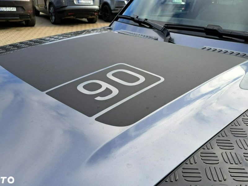 Land Rover Defender MY24 3.0P I6 400 KM AWD Auto SE 90 EigerGrey AutoDemonstracyjne IV (2019-)