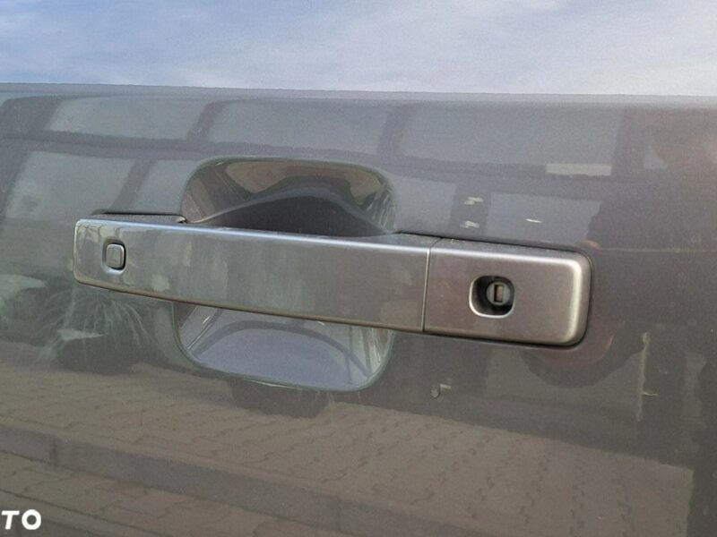 Land Rover Defender MY24 3.0P I6 400 KM AWD Auto SE 90 EigerGrey AutoDemonstracyjne IV (2019-)