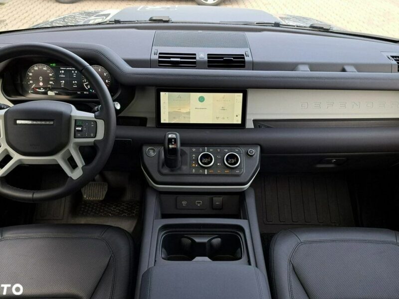 Land Rover Defender MY24 3.0P I6 400 KM AWD Auto SE 90 EigerGrey AutoDemonstracyjne IV (2019-)
