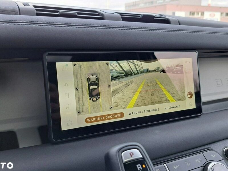 Land Rover Defender MY24 3.0P I6 400 KM AWD Auto SE 90 EigerGrey AutoDemonstracyjne IV (2019-)