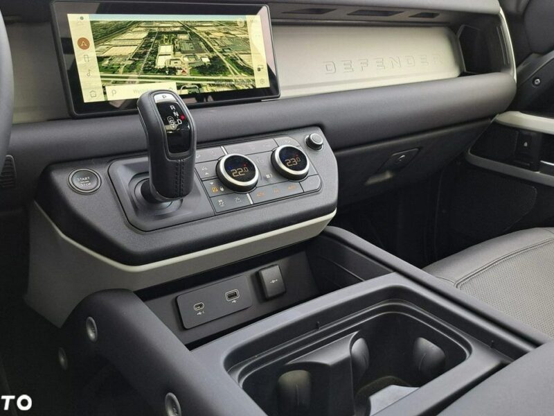 Land Rover Defender MY24 3.0P I6 400 KM AWD Auto SE 90 EigerGrey AutoDemonstracyjne IV (2019-)