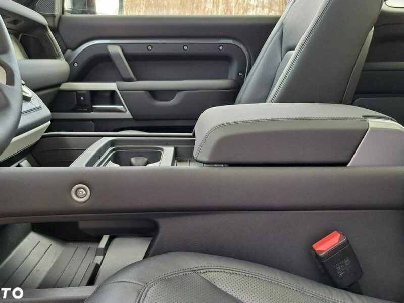 Land Rover Defender MY24 3.0P I6 400 KM AWD Auto SE 90 EigerGrey AutoDemonstracyjne IV (2019-)