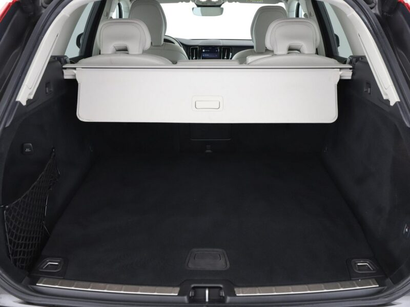 Volvo XC 60 FV23% Inscription Business T6 PHEV AWD skóra panorama hak navi grzane II (2017-)