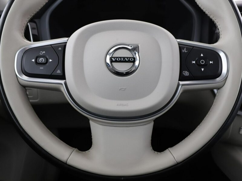 Volvo XC 60 FV23% Inscription Business T6 PHEV AWD skóra panorama hak navi grzane II (2017-)