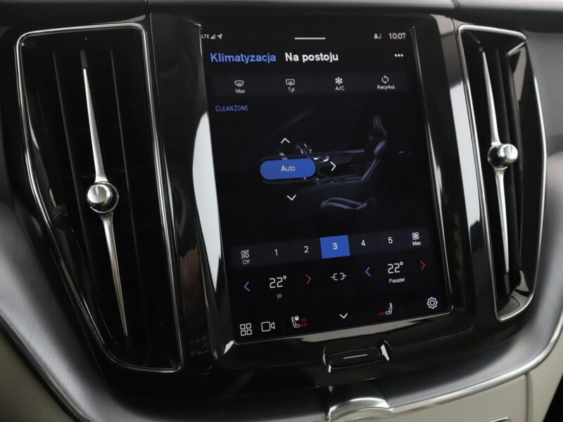 Volvo XC 60 FV23% Inscription Business T6 PHEV AWD skóra panorama hak navi grzane II (2017-)