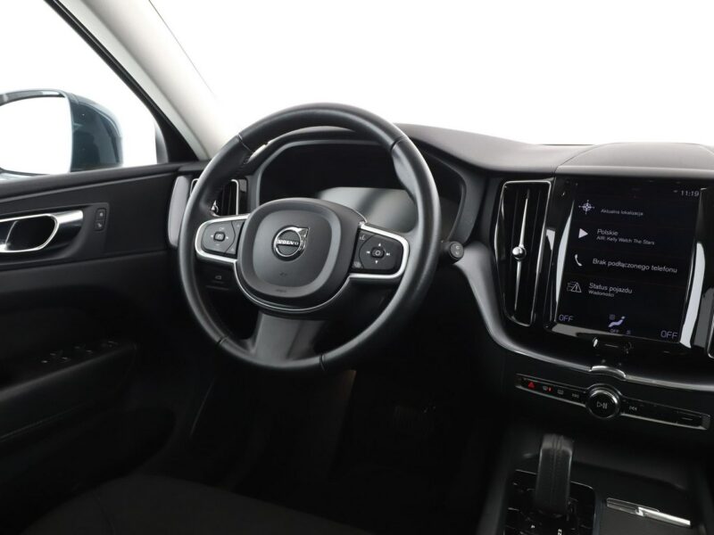 Volvo XC 60 FV23% mHEV 4x4 full LED navi klima auto kamera i czujniki parkowania II (2017-)