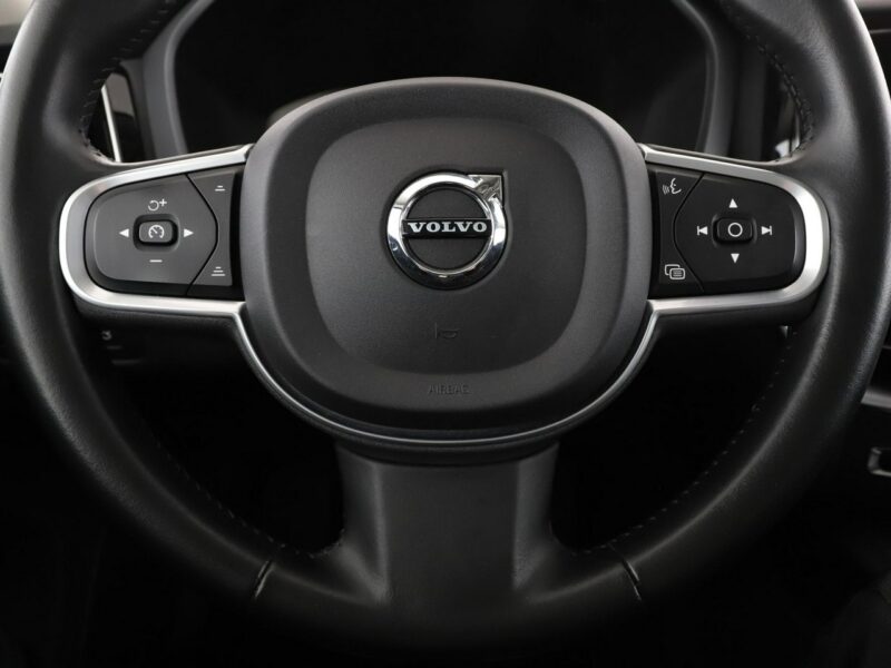 Volvo XC 60 FV23% mHEV 4x4 full LED navi klima auto kamera i czujniki parkowania II (2017-)