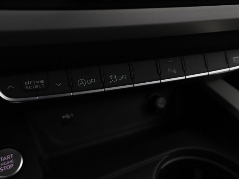 Audi A4 Avant mHEV S-Tronic full LED klima auto virtual cocpit navi grzane fotele ka B9 (2015-)