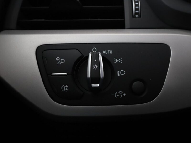 Audi A4 Avant mHEV S-Tronic full LED klima auto virtual cocpit navi grzane fotele ka B9 (2015-)