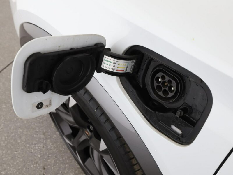 Cupra Formentor FV23% PHEV full LED navi klima auto virtual cocpit grzame fotele