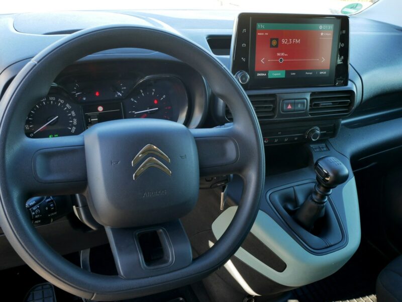 Citroen Berlingo 1.2PT 110KM Eu6 Long -7 Osób -7 pełnych foteli -Hak -bagażnik dachowy III (2018-)