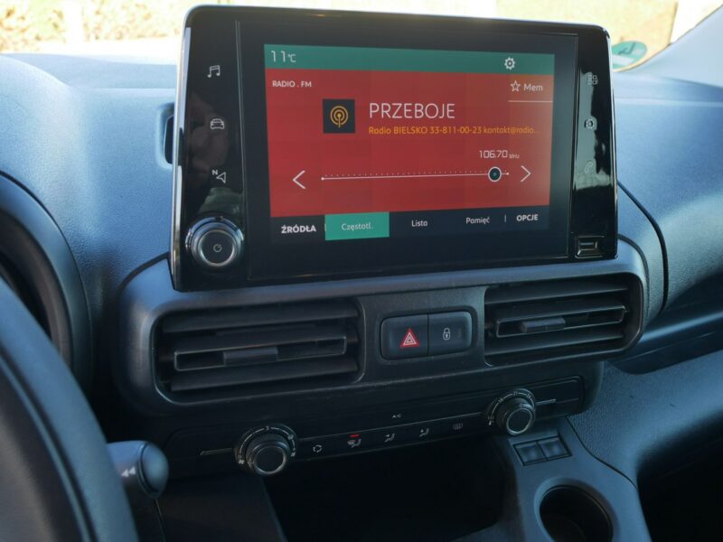 Citroen Berlingo 1.2PT 110KM Eu6 Long -7 Osób -7 pełnych foteli -Hak -bagażnik dachowy III (2018-)