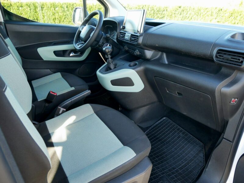 Citroen Berlingo 1.2PT 110KM Eu6 Long -7 Osób -7 pełnych foteli -Hak -bagażnik dachowy III (2018-)