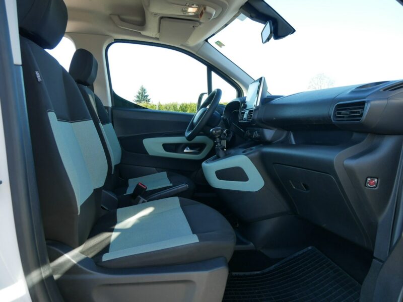 Citroen Berlingo 1.2PT 110KM Eu6 Long -7 Osób -7 pełnych foteli -Hak -bagażnik dachowy III (2018-)