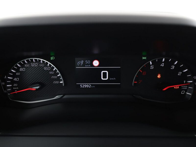 Peugeot 2008 klima auto full LED czujniki parkowania multifunkcja II (2019-)