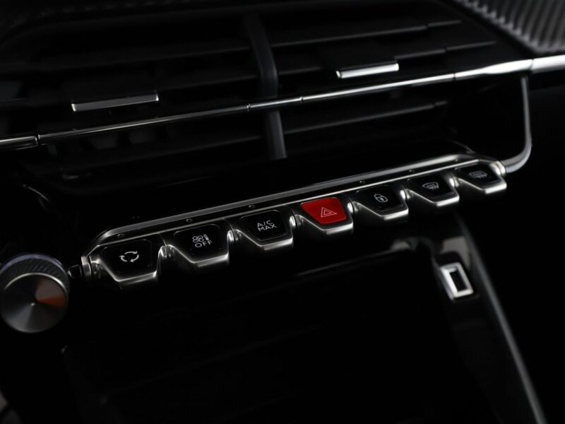 Peugeot 2008 klima auto full LED czujniki parkowania multifunkcja II (2019-)