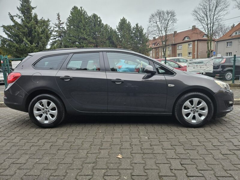 Opel Astra Po wymianie rozrządu / Klimatronic x 2 / Tempomat / Podgrzewane fotele J (2009-2019)