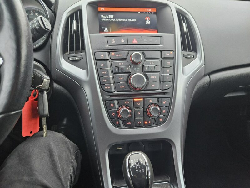 Opel Astra Po wymianie rozrządu / Klimatronic x 2 / Tempomat / Podgrzewane fotele J (2009-2019)