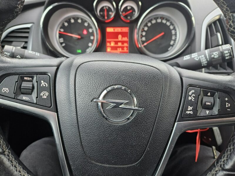 Opel Astra Po wymianie rozrządu / Klimatronic x 2 / Tempomat / Podgrzewane fotele J (2009-2019)