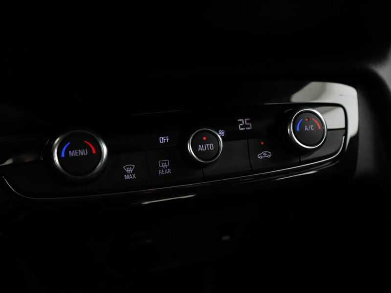 Opel Corsa EV automat PDC klima-auto tempomat F (2019-)
