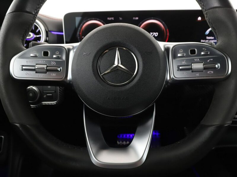 Mercedes CLA 200 automat multibeam LED, skóra/alcantara grzane fotele kamery II (2019-)