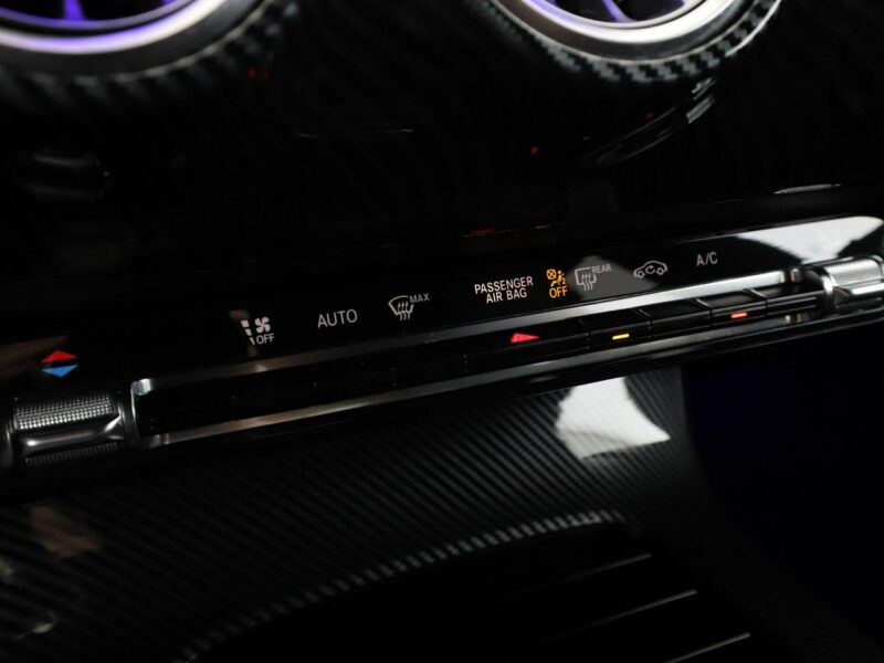 Mercedes CLA 200 automat multibeam LED, skóra/alcantara grzane fotele kamery II (2019-)