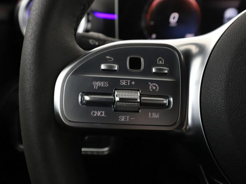 Mercedes CLA 200 automat multibeam LED, skóra/alcantara grzane fotele kamery II (2019-)