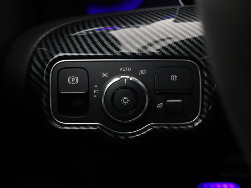 Mercedes CLA 200 automat multibeam LED, skóra/alcantara grzane fotele kamery II (2019-)