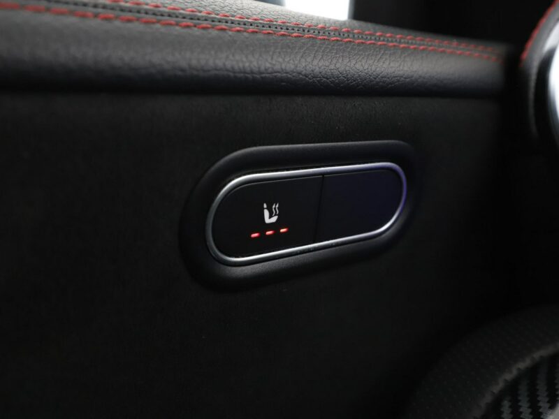 Mercedes CLA 200 automat multibeam LED, skóra/alcantara grzane fotele kamery II (2019-)
