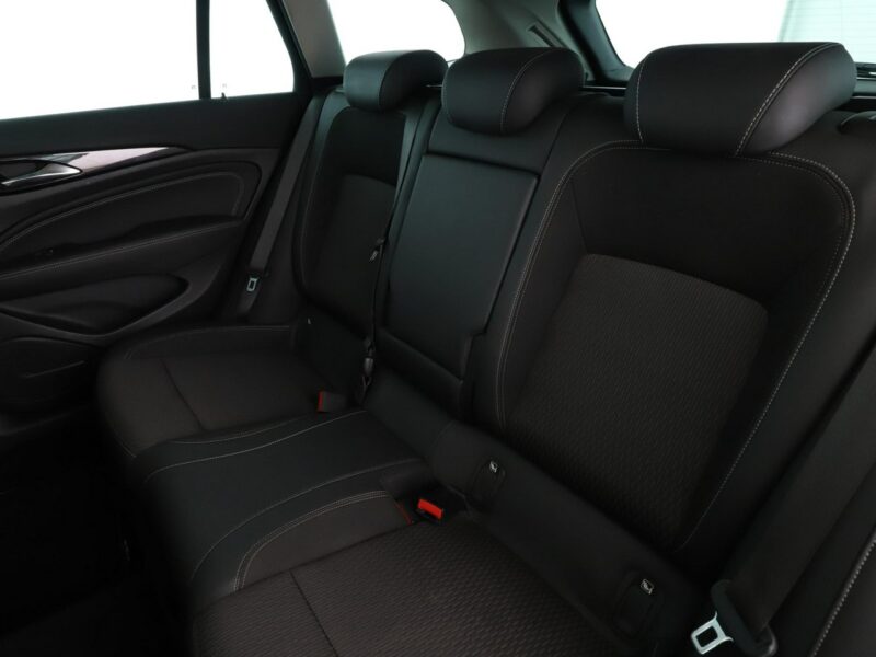 Opel Insignia Innovation półskóra niski przebieg grzane fotele navi kamera FullLED B (2017-)