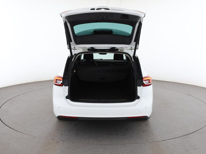 Opel Insignia Innovation półskóra niski przebieg grzane fotele navi kamera FullLED B (2017-)