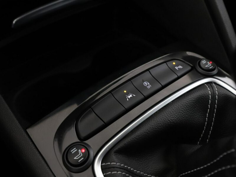 Opel Insignia Innovation półskóra niski przebieg grzane fotele navi kamera FullLED B (2017-)