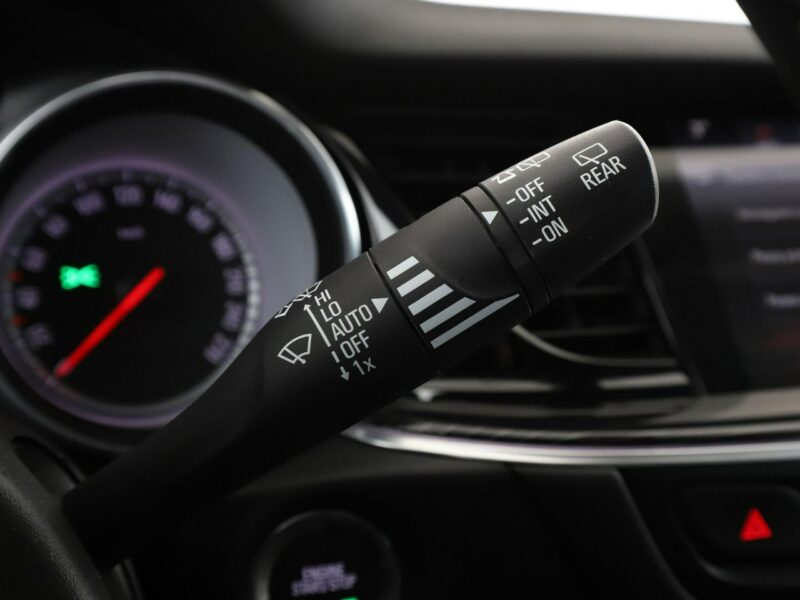 Opel Insignia Innovation półskóra niski przebieg grzane fotele navi kamera FullLED B (2017-)