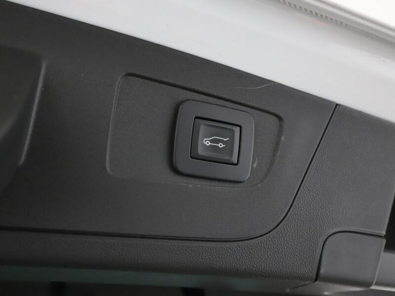 Opel Insignia Innovation półskóra niski przebieg grzane fotele navi kamera FullLED B (2017-)