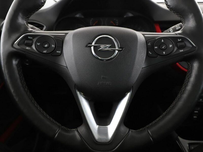 Opel Crossland X 1.2T GS Line Automat Panorama Nawigacja Tempomat Grzane Fotele Kamera