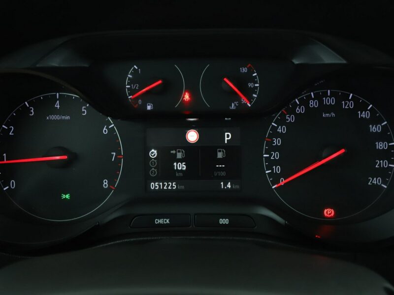 Opel Crossland X 1.2T GS Line Automat Panorama Nawigacja Tempomat Grzane Fotele Kamera