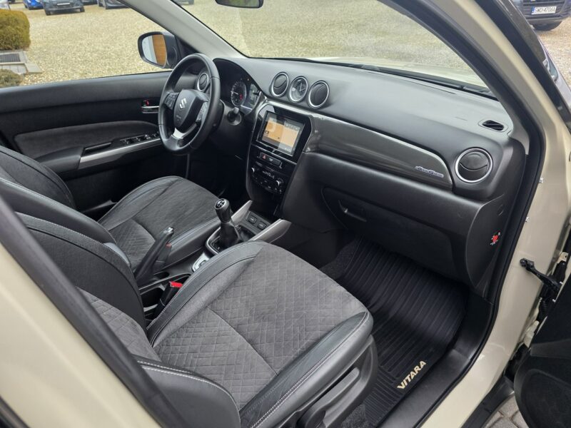 Suzuki Vitara Serwis ASO, 4x4, bezwypadkowy, panorama dach III (2019-)