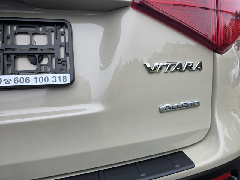 Suzuki Vitara Serwis ASO, 4x4, bezwypadkowy, panorama dach III (2019-)