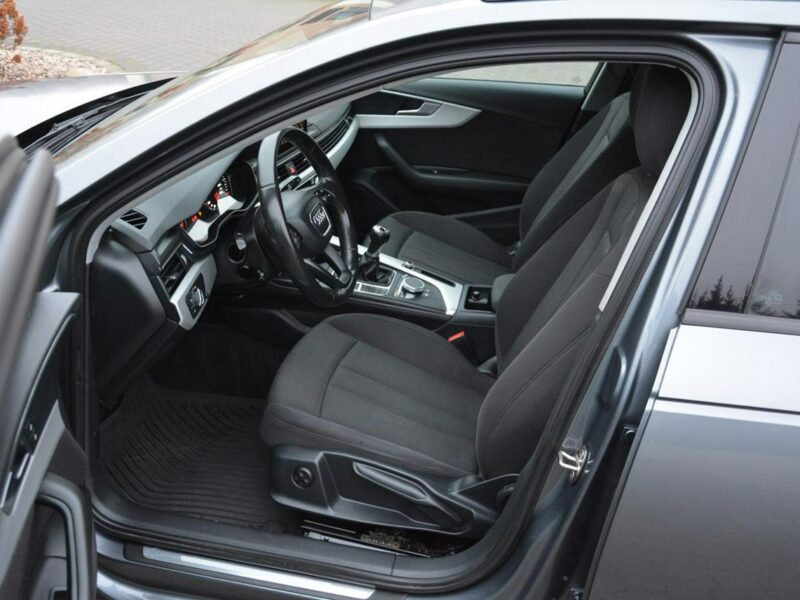 Audi A4 Avant Virtual Cockpit Klimatronic 3-strefy Ledy Navi Webasto. el.klapa ASO B9 (2015-)