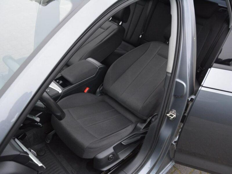 Audi A4 Avant Virtual Cockpit Klimatronic 3-strefy Ledy Navi Webasto. el.klapa ASO B9 (2015-)