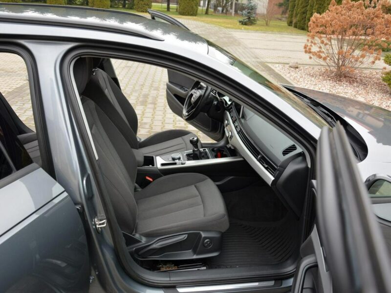 Audi A4 Avant Virtual Cockpit Klimatronic 3-strefy Ledy Navi Webasto. el.klapa ASO B9 (2015-)