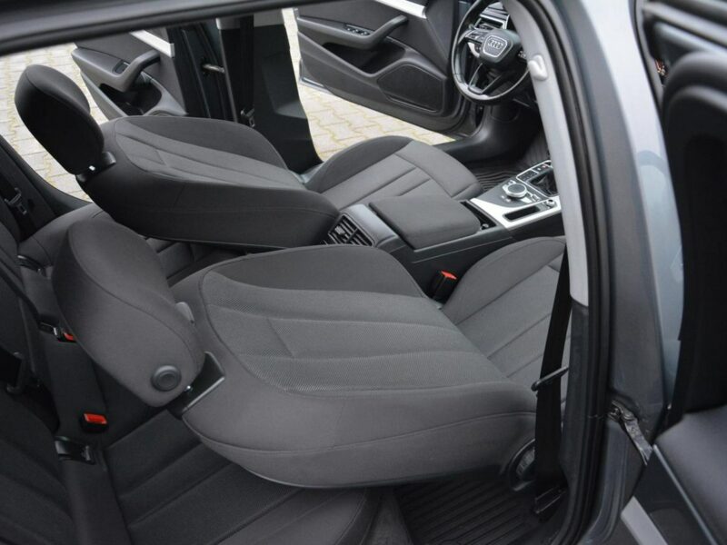 Audi A4 Avant Virtual Cockpit Klimatronic 3-strefy Ledy Navi Webasto. el.klapa ASO B9 (2015-)