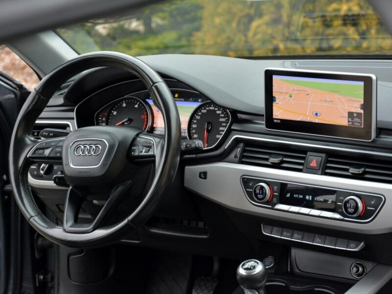 Audi A4 Avant Virtual Cockpit Klimatronic 3-strefy Ledy Navi Webasto. el.klapa ASO B9 (2015-)