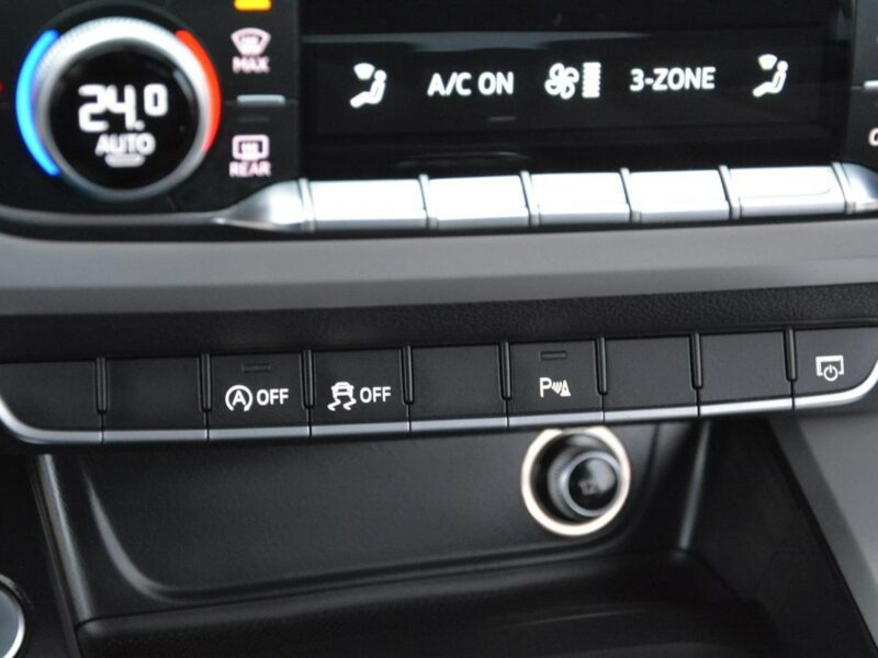 Audi A4 Avant Virtual Cockpit Klimatronic 3-strefy Ledy Navi Webasto. el.klapa ASO B9 (2015-)