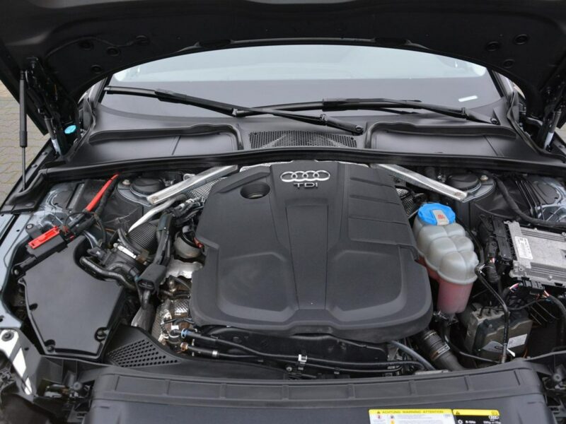 Audi A4 Avant Virtual Cockpit Klimatronic 3-strefy Ledy Navi Webasto. el.klapa ASO B9 (2015-)