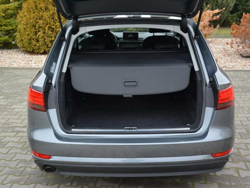 Audi A4 Avant Virtual Cockpit Klimatronic 3-strefy Ledy Navi Webasto. el.klapa ASO B9 (2015-)
