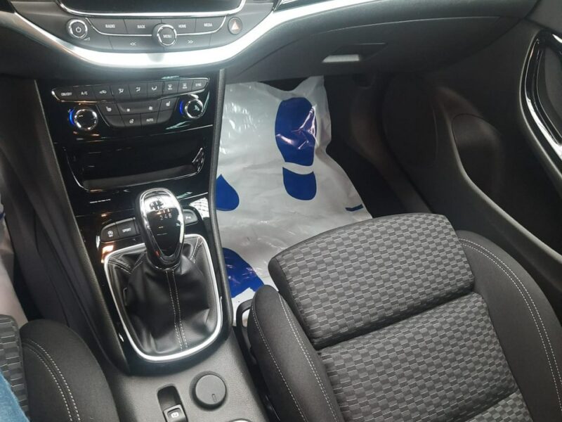 Opel Astra BOGATE WYPOSAŻENIE! IDEALNY MECHANICZNIE! SILNIK 1.6 CDTi , JAK NOWY! K (2015-2021)