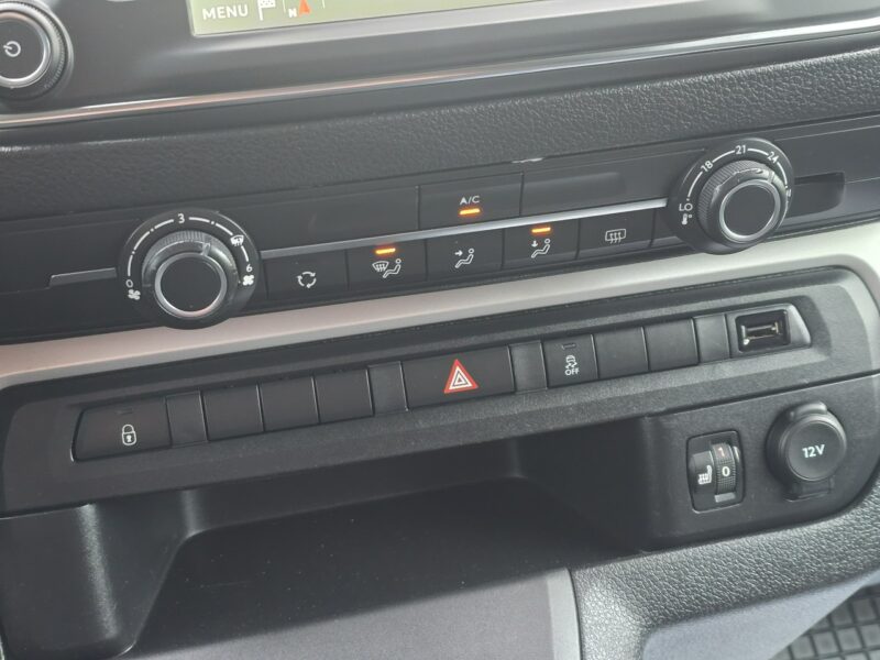 Citroen SpaceTourer 2,0HDI 9 Osób.Navi.Kamera 360Stopni.Asystent Pasa Ruchu.Serwis