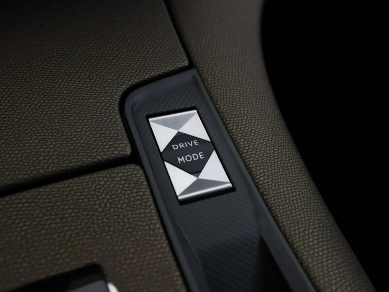 DS Automobiles DS 7 Crossback automat navi PDC-kamera hak tempomat virtual cockpit