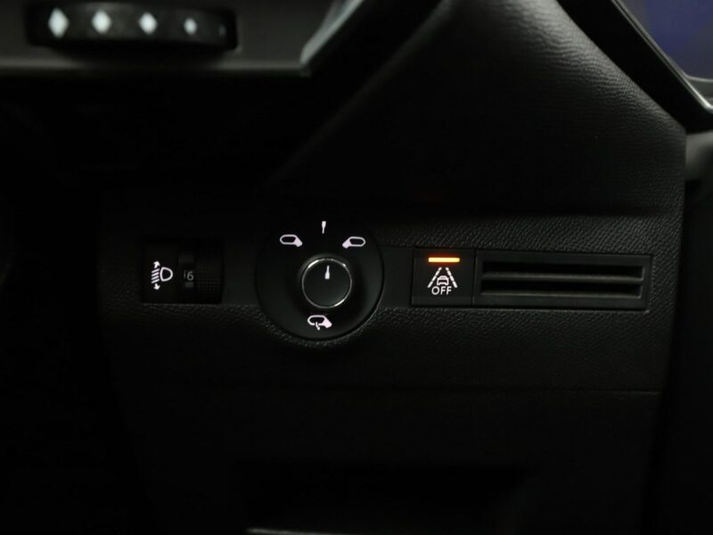 DS Automobiles DS 7 Crossback automat navi PDC-kamera hak tempomat virtual cockpit